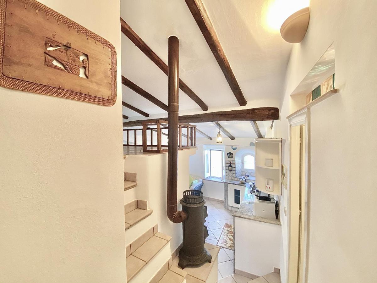 Holidaycasa Gio - In Centro Vista Mare スペルロンガ エクステリア 写真