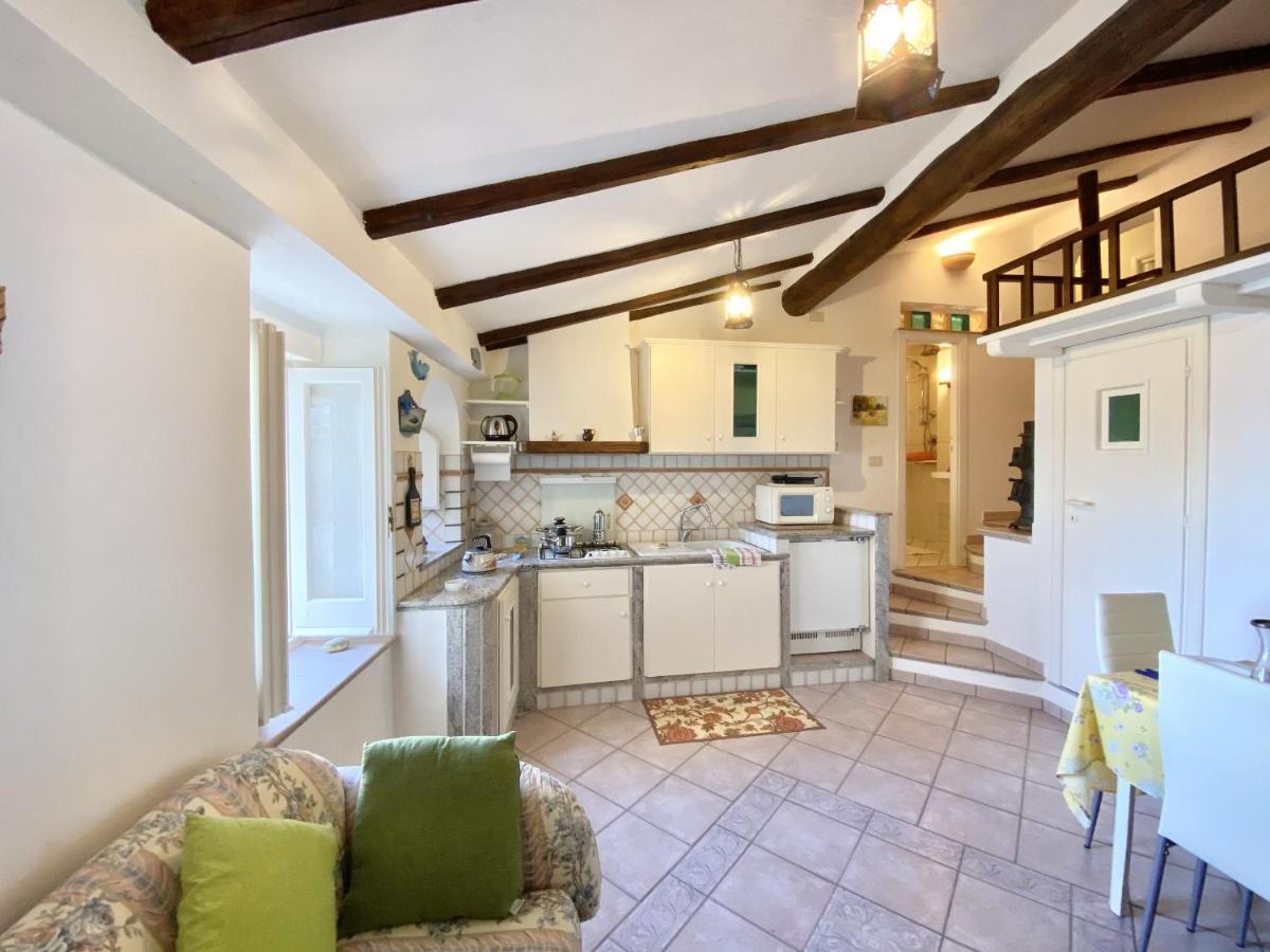 Holidaycasa Gio - In Centro Vista Mare スペルロンガ エクステリア 写真
