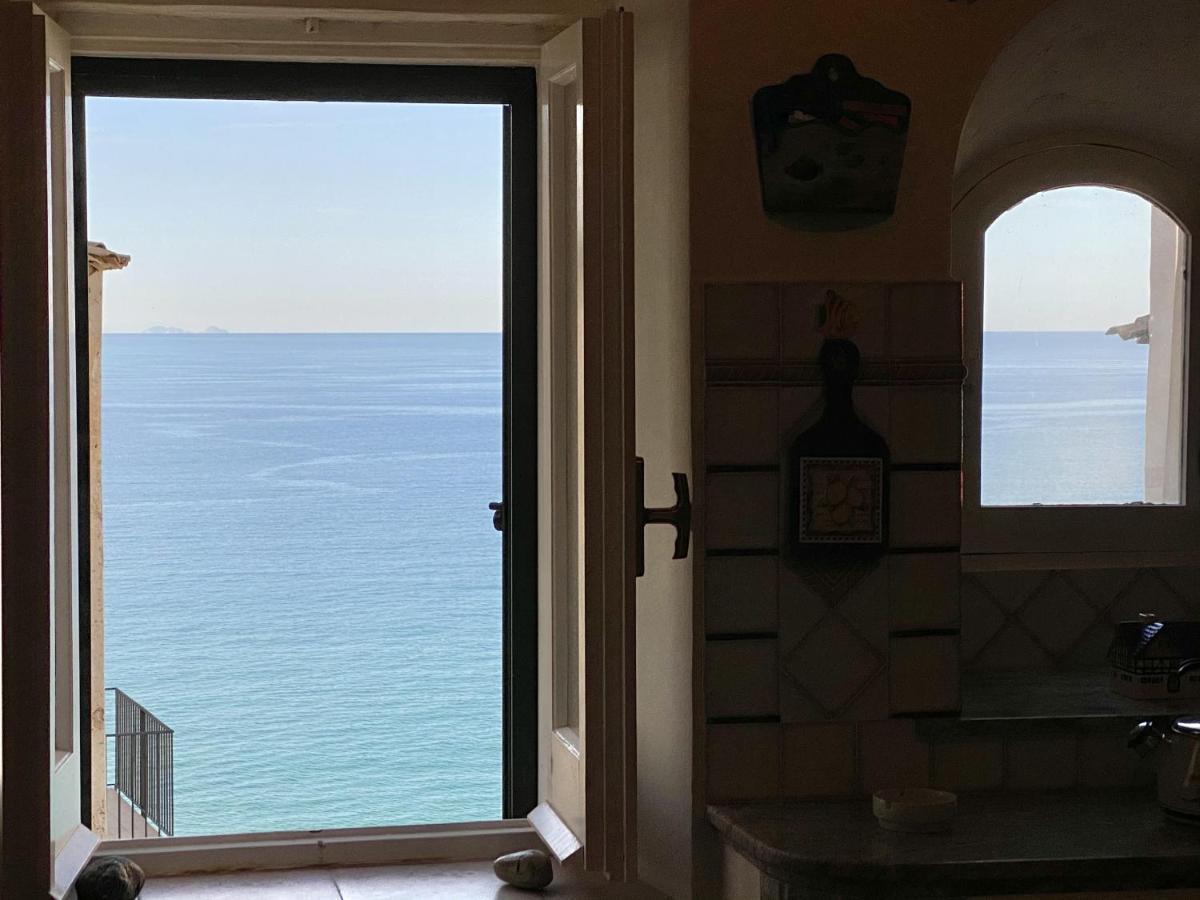 Holidaycasa Gio - In Centro Vista Mare スペルロンガ エクステリア 写真